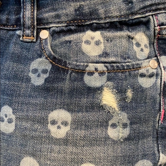 VICTORIAS SECRET PINK SKULL PRINT SHORTS - Picture 4 of 5